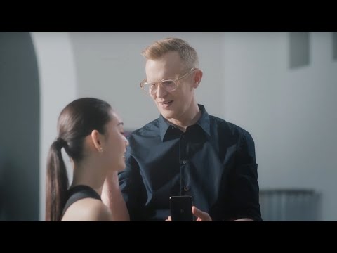 BENJAMIN PUCKEY CREATING WITH COLOR ｜ CLÉ DE PEAU BEAUTÉ