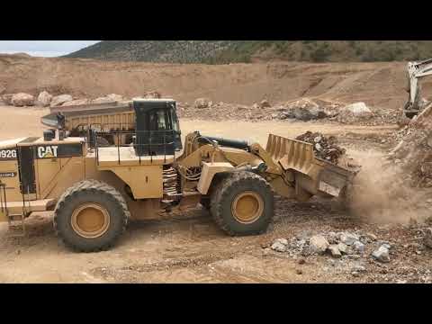 Caterpillar 992G Wheel Loader Loading Caterpillar Dumpers - Sotiriadis-Labrianidis