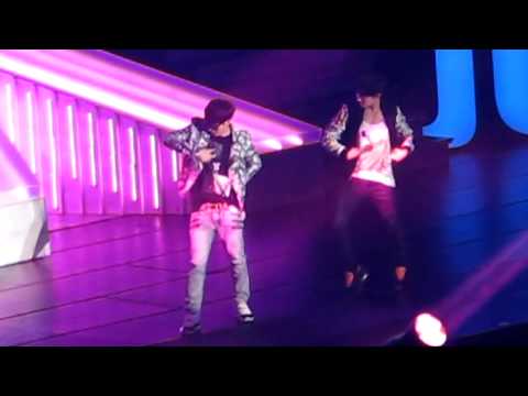 130222 SJM fan party in Taiwan - 赫海 Hello