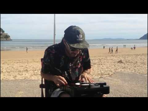 DJ MOGRO "SCRATCH IN THE BEACH" [PT01 scratch practice]