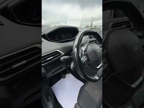фото peugeot 5008 ii 0