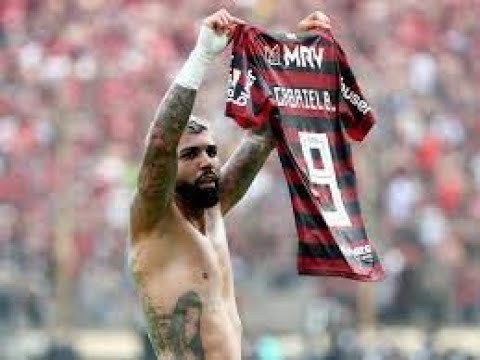 "Gabigol anota el segundo. Visto desde la tribuna de River Plate." Barra: Nação 12 • Club: Flamengo