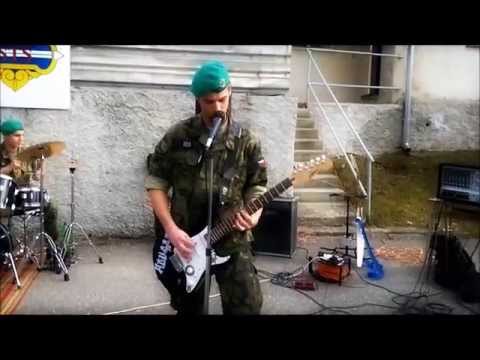 Defekt - [D]EFEKT - Na školu vojenskou...