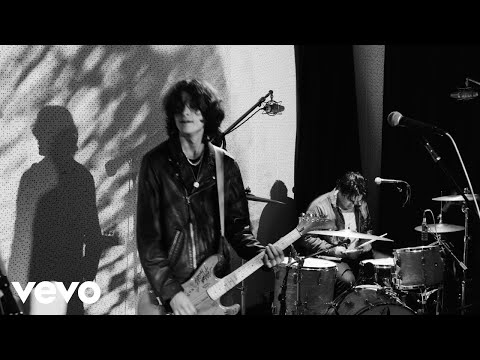 StrateJacket - Be My Drug (Live At East Iris Studios / 2023)