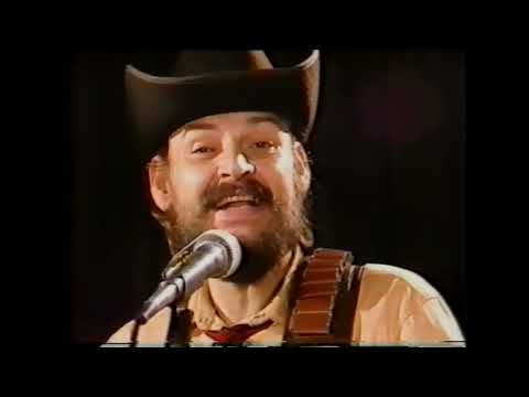 100 Folk Celsius - Icipici Kis Mese (HD Audio)