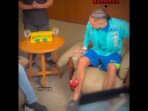 Raphinha and Rodrygo search for the magical spark of legend🪄🇧🇷