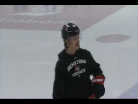 Erik Karlsson's back on the ice