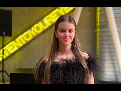 Zarina Zaradna (14) performs Louis Spohr’s "Fantasia in C minor, Op. 35"