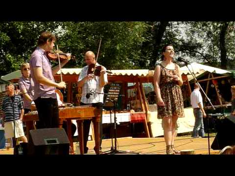 The cimbalom band 4ka - Ciao bella - Detva 2011