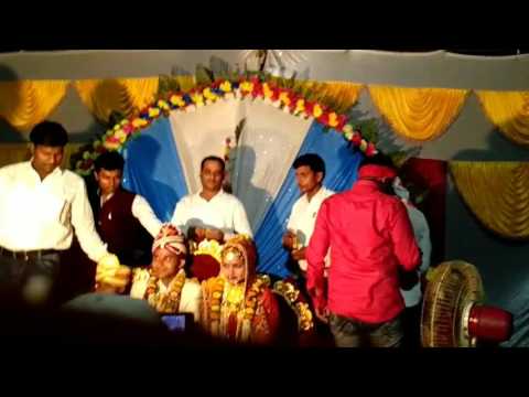 प्यारा लागे मीठा लागे — वीडियो थंबनेल