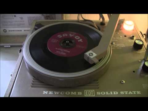 I'm Getting Lonesome - Nappy Brown with The Zippers Quartet