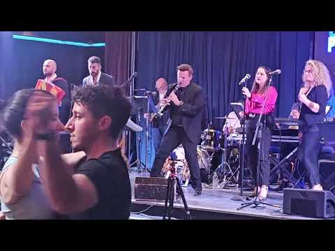 MERCEDES polka di Casadei eseguita dall'orchestra di MIRCO GRAMELLINI