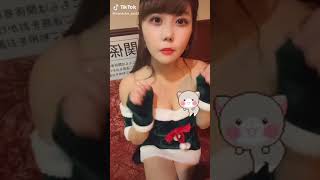 【おっぱい】 tiktok　乳チラ　み、見えそうです。。。
