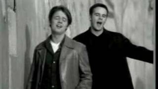 Ant &amp; Dec - Falling -- [STEREO]