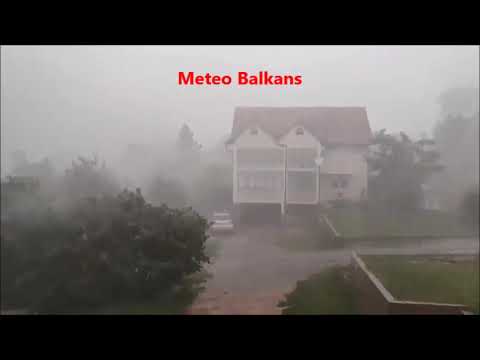 Pamje kiameti në Podujevë Kosovë - Shi i rrëmbyeshëm, breshër i madh, stuhi, rrufe 21.06.2022