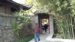 preview picture of video 'Giant Wild Goose Pagoda or Big Wild Goose Pagoda in Xian Chinese: 大雁塔'