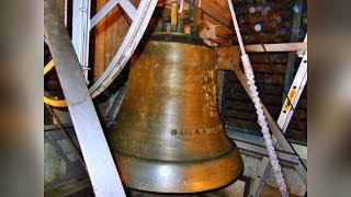 preview picture of video 'Marktoberdorf (D) Pfarrkirche St. Magnus: Vollgeläut'