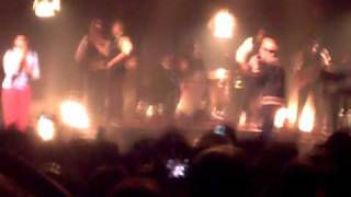 Ain't off to the back + Smile - Ben l'Oncle Soul feat. Hocus Pocus, Zenith de Paris, 8 avril 2011