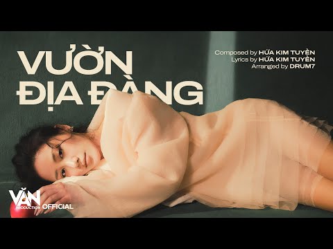 Thể hiện bởi Văn Mai Hương