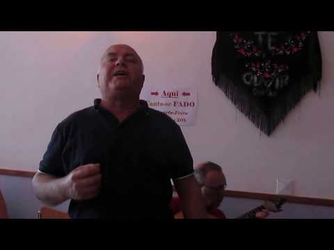 DELFIM MATOS FADO , NO CAFÉ LA FONTAINE FADO , NAS FONTAINHAS PORTO