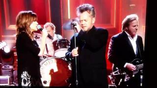 John Cougar Mellencamp and Martina McBride performing Grandview