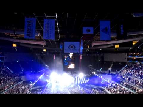 ASOT600MEX - Armin van Buuren drops his own Shivers vs. Photographer - Airport (AvB Mashup)