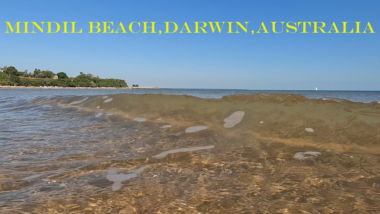 Watch the golden sunset and beach vibes at Darwin’s Mindil Beach