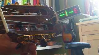 Video thumbnail for TC Electronics Unitune Clip on Tuner by Brook Hoover
