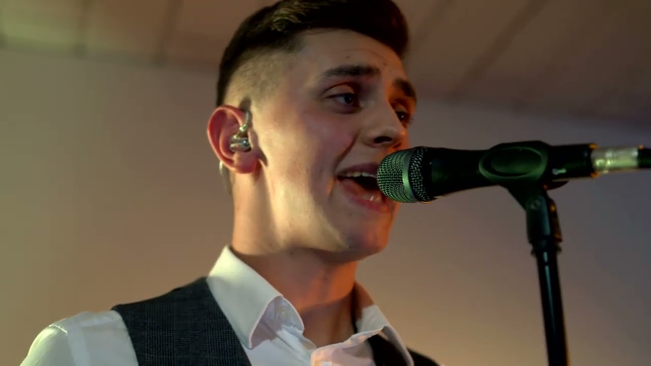 The Night Kiss - Perfect 100% na żywo