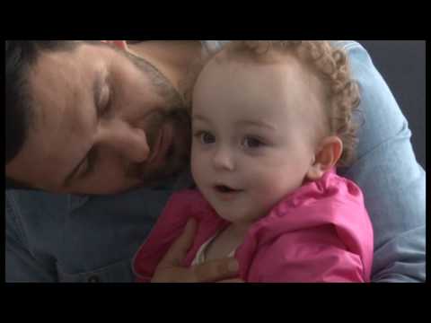 Kush është n'dere - Xhela