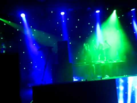 tritonal playing broken down (shogun remix) @ IGC