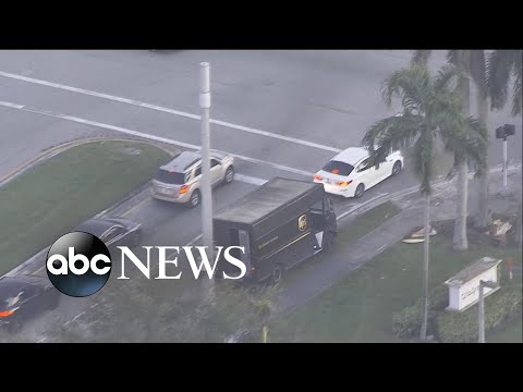 2 armed suspects attempt to rob UPS truck 2 armed suspects attempt to rob UPS truck
