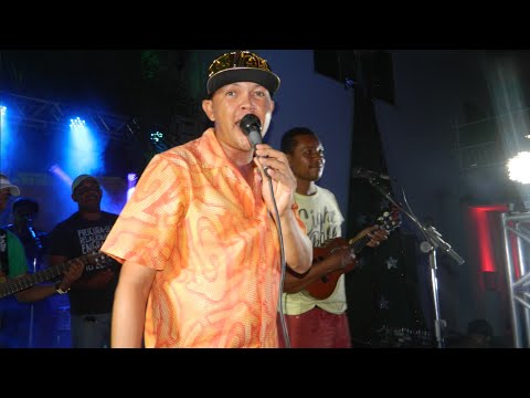 SEM MAIS NEM MENOS SAMBA DE RODA