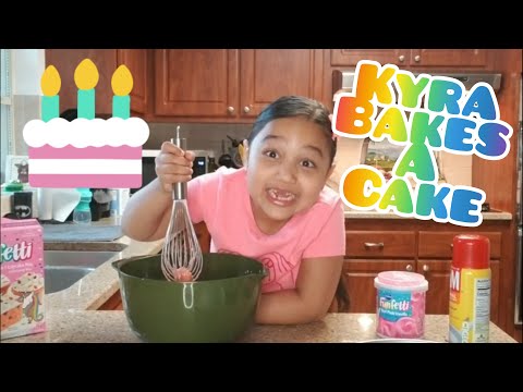 Kyra bakes her FIRST cake! - Baking a cake