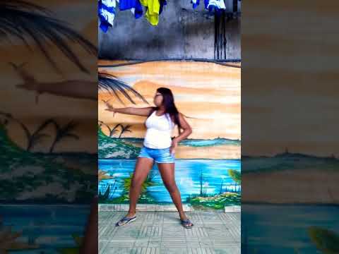 Rola Um Love (part. Mc Kevinho E Dennis Dj) video