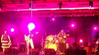 Ry Cooder &amp; Nick Lowe, Crazy &#39;Bout An Automobile (Every Woman I Know)