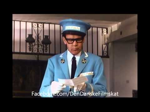 Nøglen til Paradis (1970) - Beholderne oppe på taget er blevet læk