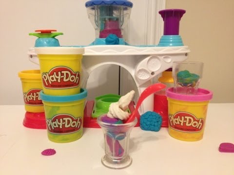 PLAY-DOH Sweets Cafe Swirling Shake Shoppe How to make Treats from Playdoh