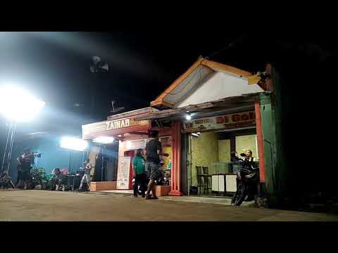 Toko mas dadang dunia terbalik