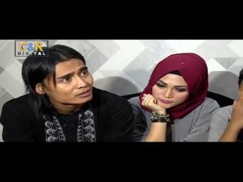 C&R Digital - Regina Charly Van Hoten "Kini Berhijab" meskipun sebelumnya takut berhijab