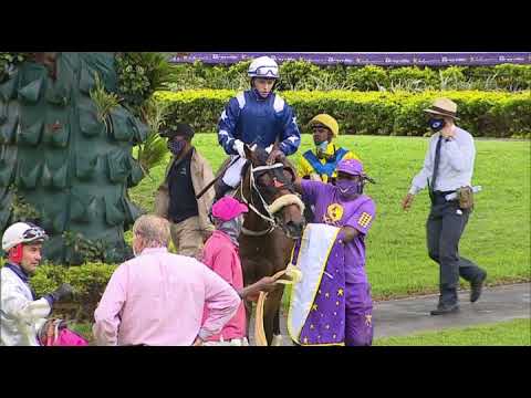 20211219 Hollywoodbets Greyville Race 3 won by ETIQUETTE