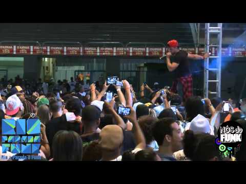 RIO PARADA FUNK 2014 - Baile do Dennis DJ (Participação Mc Neblina, Mc Tarapi, Mc Smith & MC K9)