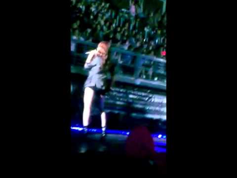 Fancam 20101113 4Minute HyunA @ Mnet Ultimate Live in Thailand