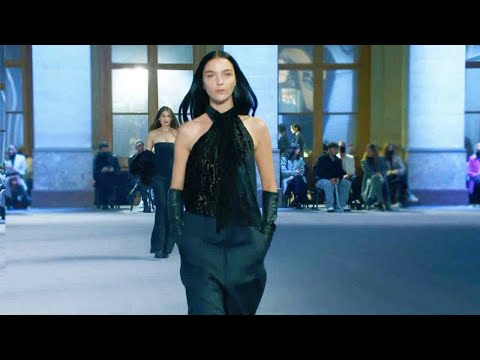 Ami Paris  Fall/Winter 2022/23 Paris