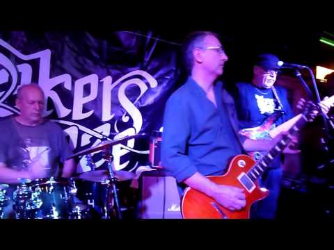 Bakers Breeze@Cafe a Gogo 3 - T for Texas