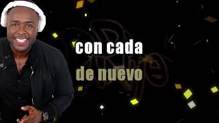 EN CADA BESO VERSIÓN SALSA - HUEY DUMBAR - VIDEO LETRA