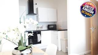 Lynn's Liverpool Apartment | Liverpool, United Kingdom | Hotel Review 🌟
