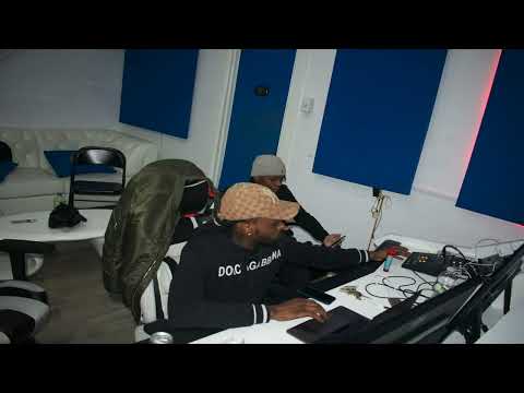 Drose - Brothers - Behind scenes in studio performance ( shot by @caughtthatproductionz )
