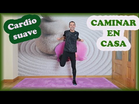 Rutina de cardio suave caminando en casa para bajar de peso y ponerse en forma