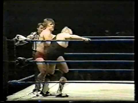 Bobby "The Brain" Heenan vs Buck "Rock n' Roll" Zumhofe